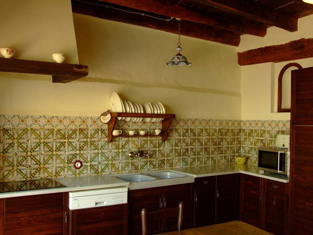 Can Ventura Sant Felíu de Pallarols Екстериор снимка
